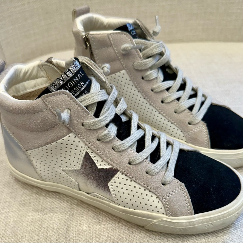 Vintage Havana Black and Silver High-Top Sneakers